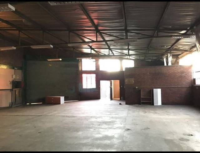 INDUSTRIAL FOR SALE IN GERMISTON CENTRAL